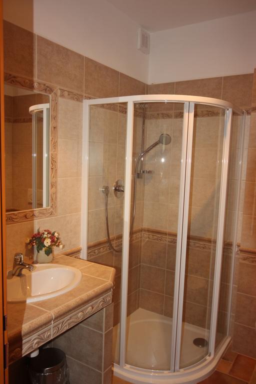 Hotel Pelikan Třeboň Стая снимка