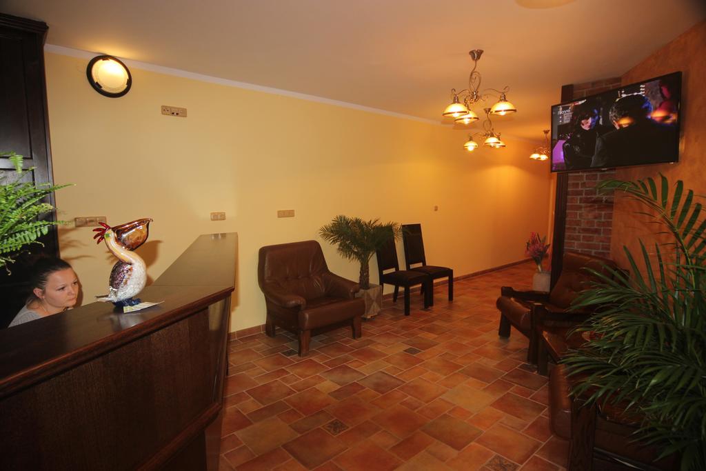 Hotel Pelikan Třeboň Екстериор снимка