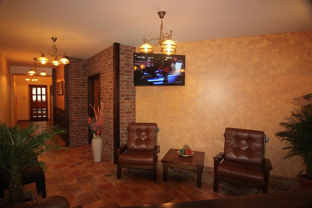 Hotel Pelikan Třeboň Екстериор снимка