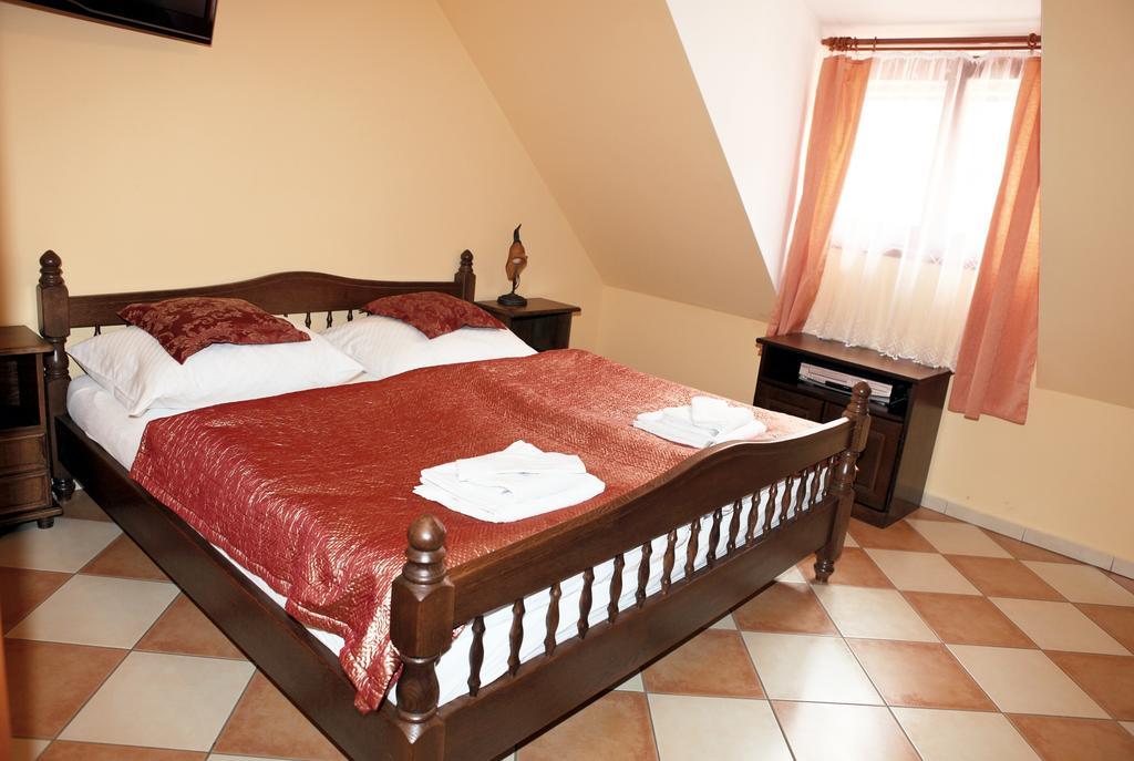 Hotel Pelikan Třeboň Стая снимка