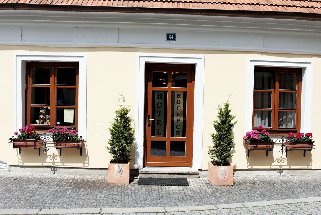 Hotel Pelikan Třeboň Екстериор снимка