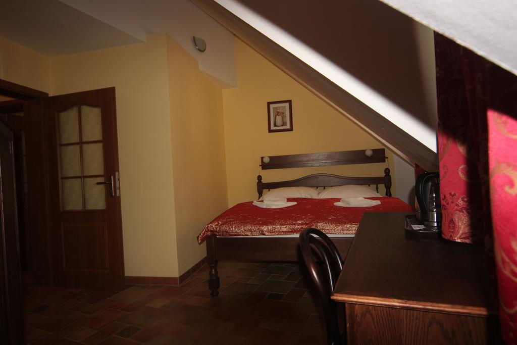 Hotel Pelikan Třeboň Екстериор снимка